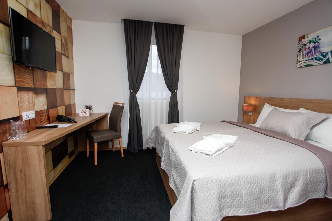 Hotel Kakanj Esterno foto